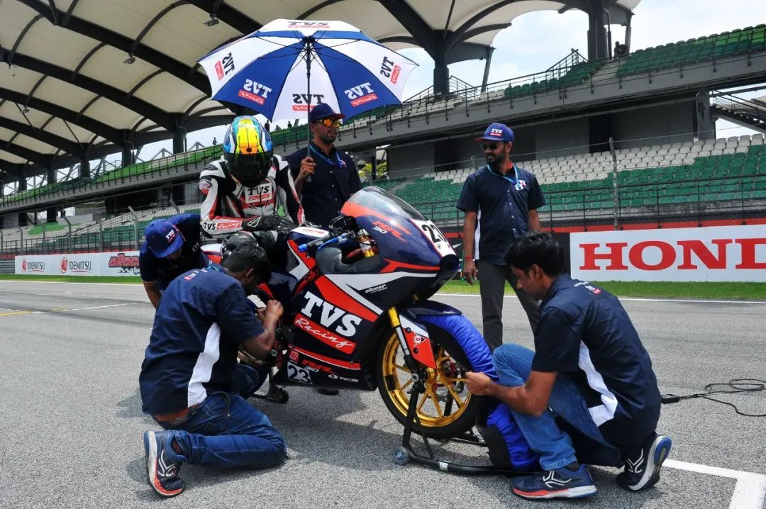 點(diǎn)擊進(jìn)入看圖評(píng)論