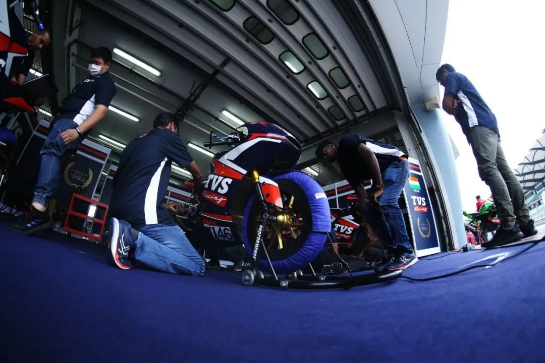 點(diǎn)擊進(jìn)入看圖評(píng)論