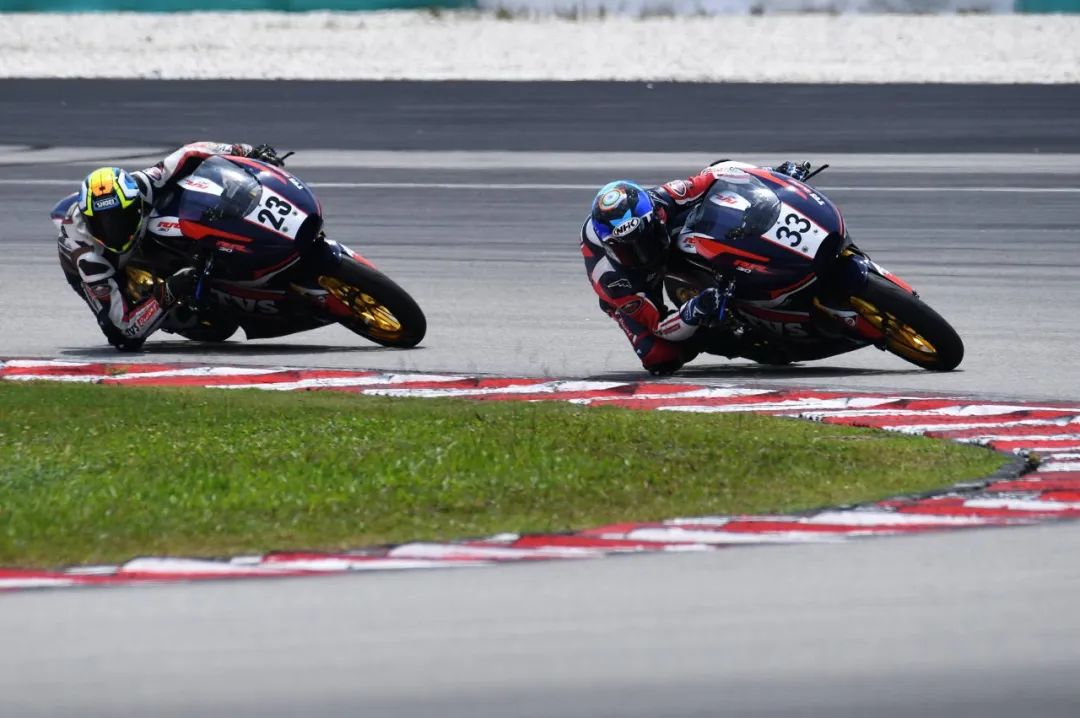 點(diǎn)擊進(jìn)入看圖評(píng)論