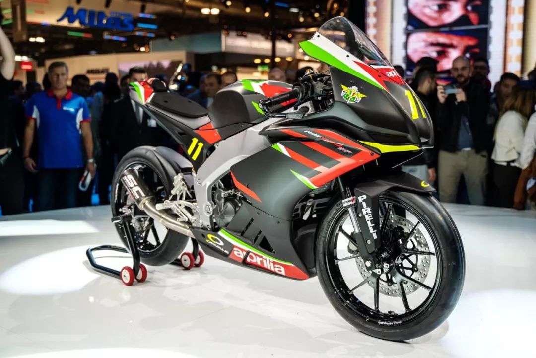 點(diǎn)擊進(jìn)入看圖評(píng)論