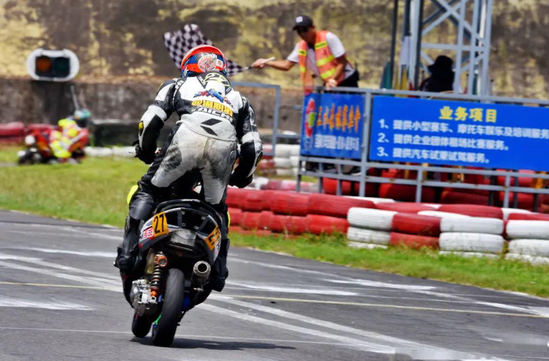 點擊進入看圖評論