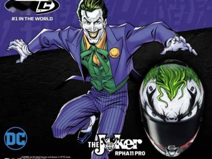 戴上這頂頭盔，做最迷人的反派角色！