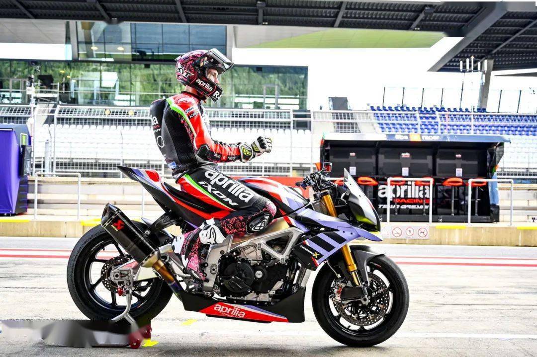 點(diǎn)擊進(jìn)入看圖評(píng)論