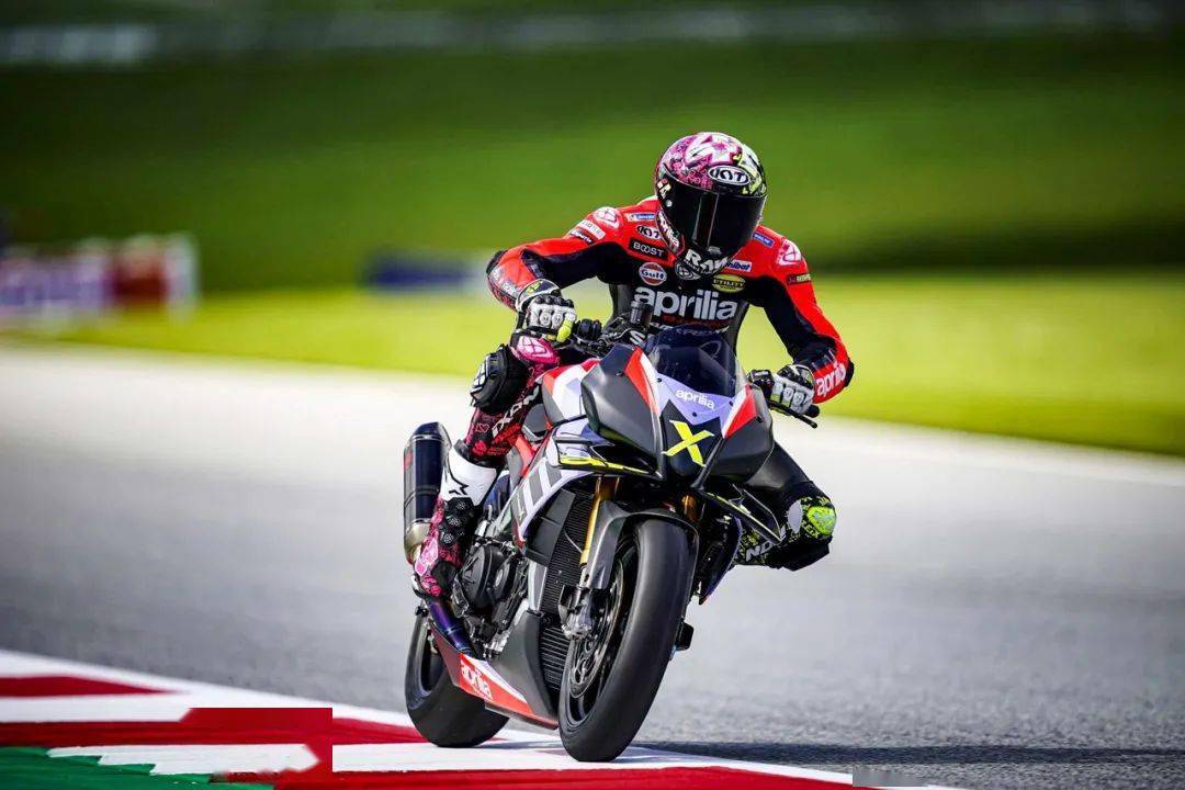 點(diǎn)擊進(jìn)入看圖評(píng)論