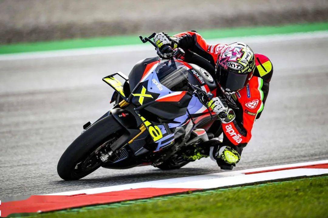 點(diǎn)擊進(jìn)入看圖評(píng)論