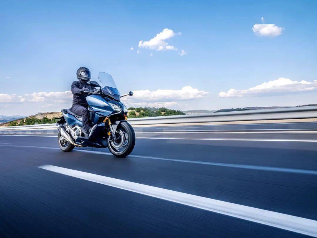 點(diǎn)擊進(jìn)入看圖評(píng)論