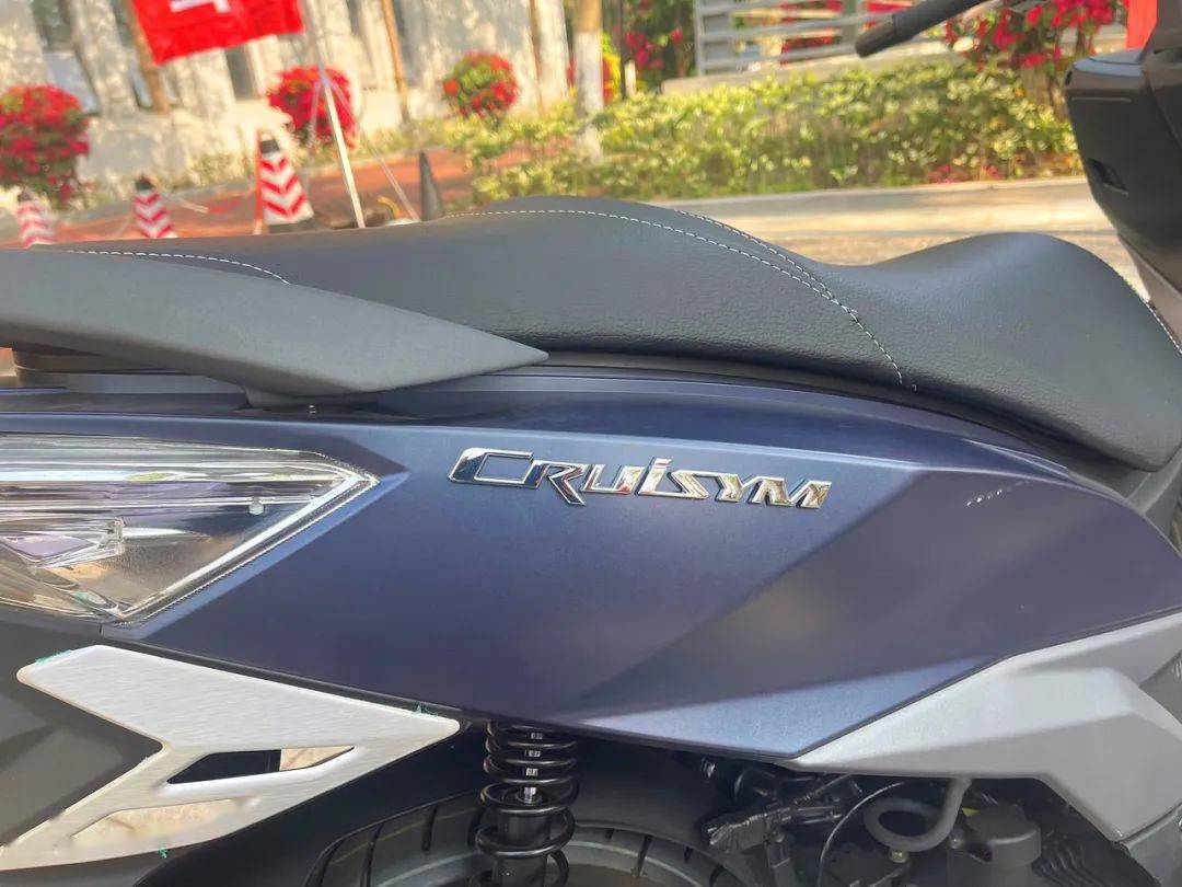 點擊進(jìn)入看圖評論