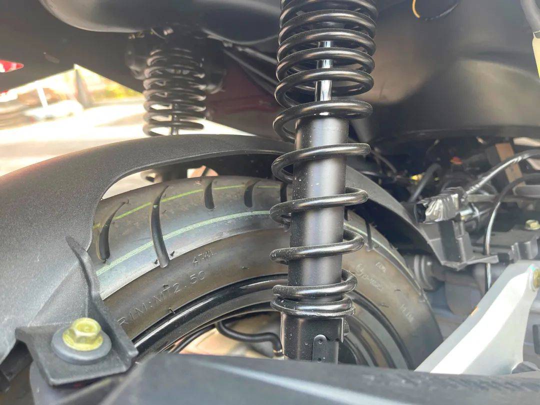 點擊進(jìn)入看圖評論