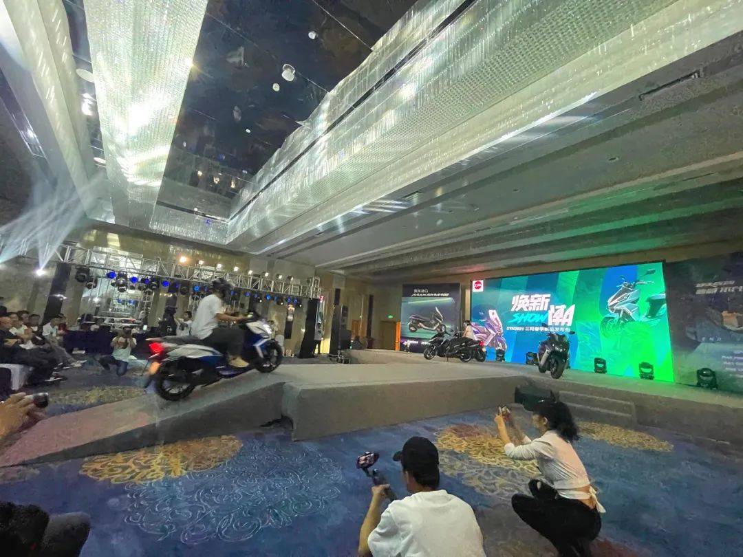 點擊進(jìn)入看圖評論