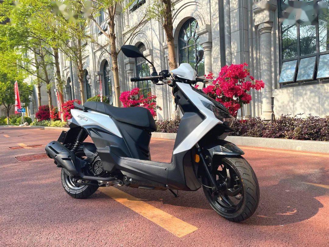 點擊進(jìn)入看圖評論