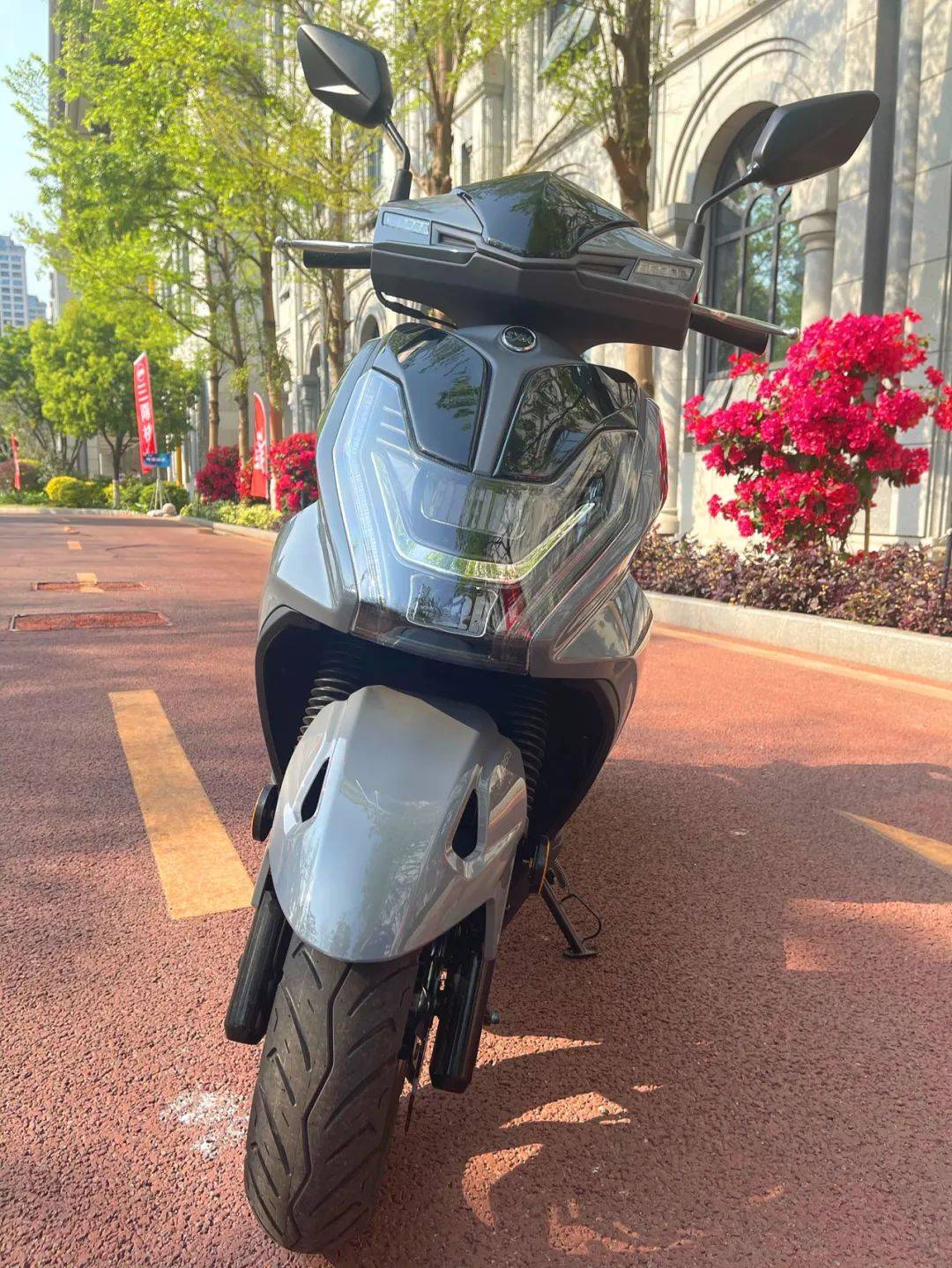 點擊進(jìn)入看圖評論