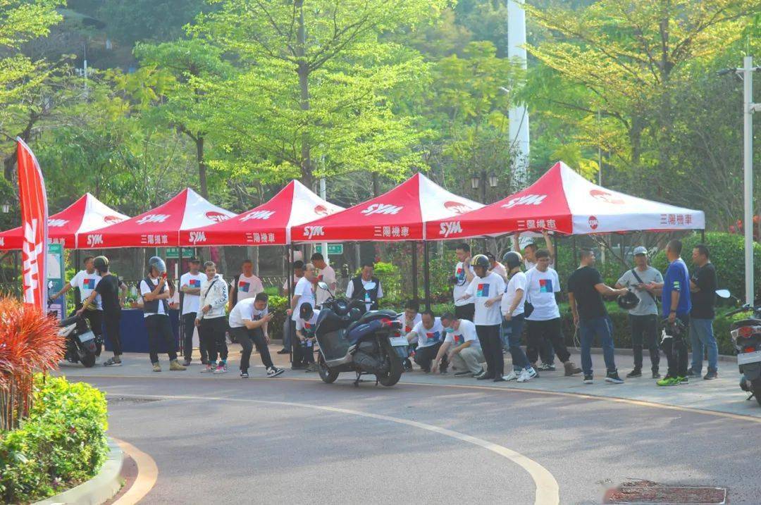 點擊進(jìn)入看圖評論