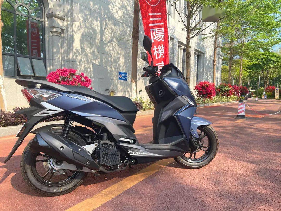 點擊進(jìn)入看圖評論