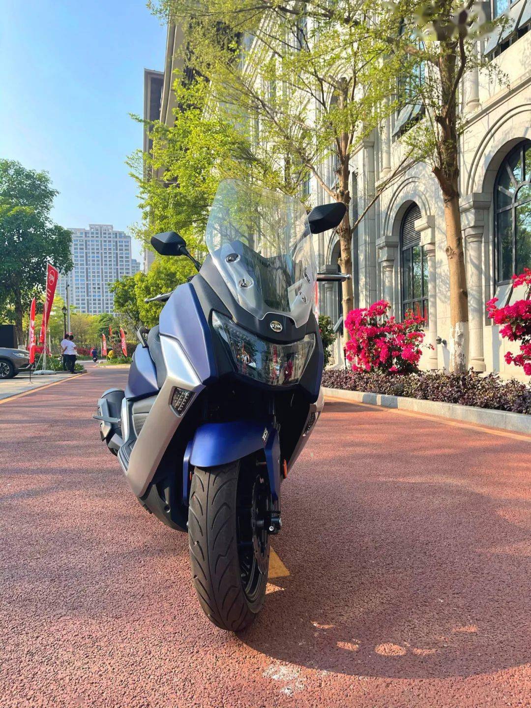 點擊進(jìn)入看圖評論