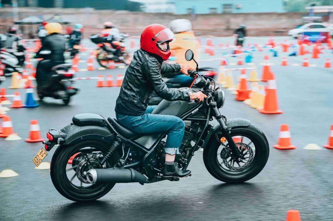 點(diǎn)擊進(jìn)入看圖評論