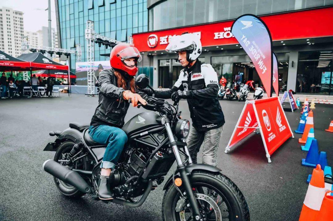 點(diǎn)擊進(jìn)入看圖評論