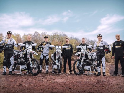 胡斯瓦那 2021 Enduro 工廠車隊