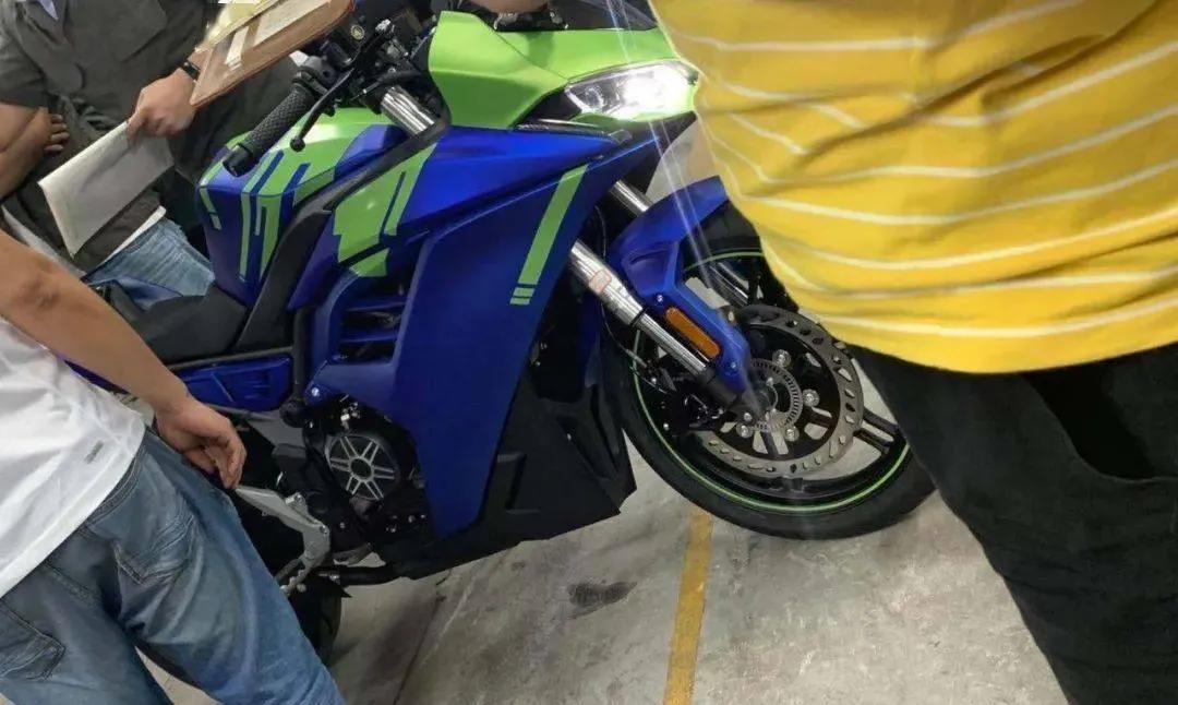 點(diǎn)擊進(jìn)入看圖評論