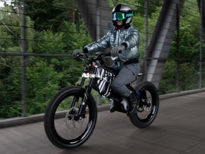 極速60公里、續(xù)航300公里，寶馬推出概念電動(dòng)車