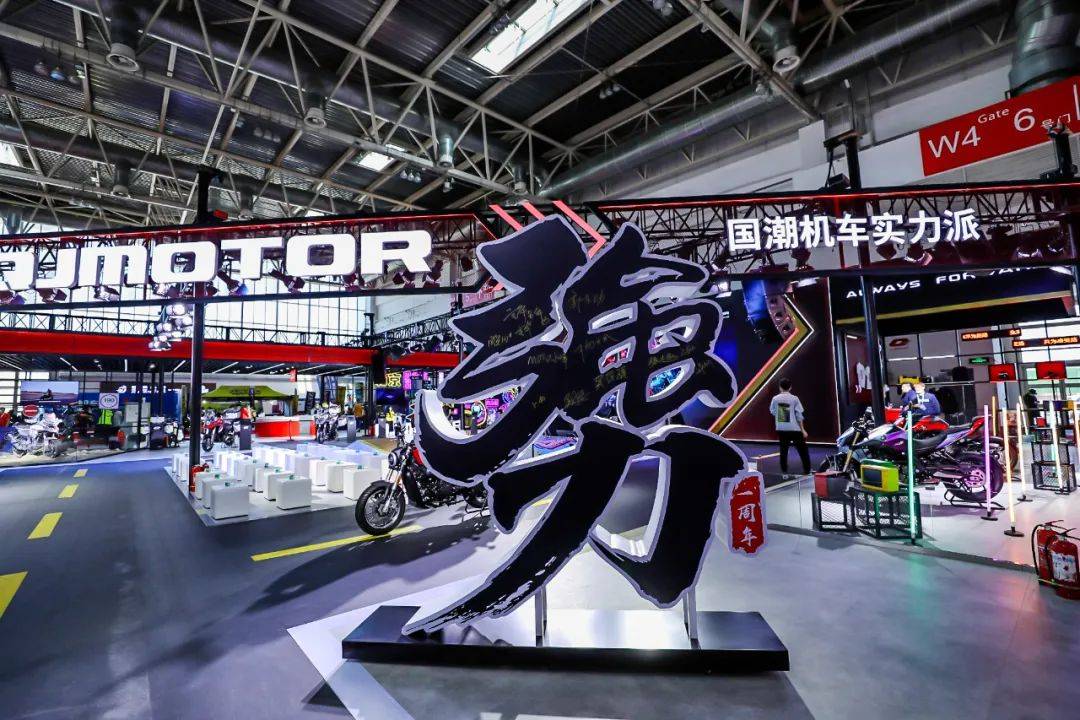 點擊進(jìn)入看圖評論