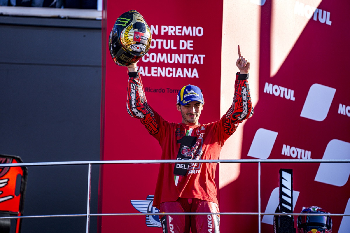 杜卡迪制造商冠軍、杜卡迪聯(lián)想車隊(duì)世界冠軍以及車手世界冠軍