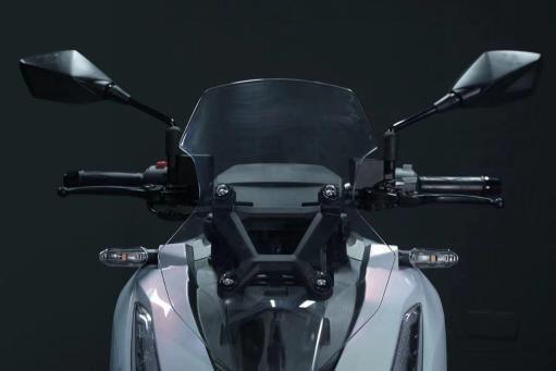 MVCAGAIVA 周末瘋 150 硬核推出摩旅版