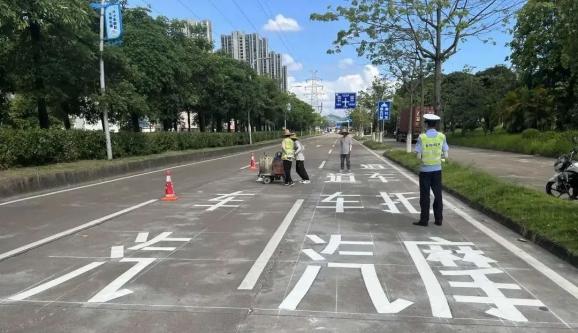 摩托車要走哪條道？鶴山交警最新回應(yīng)